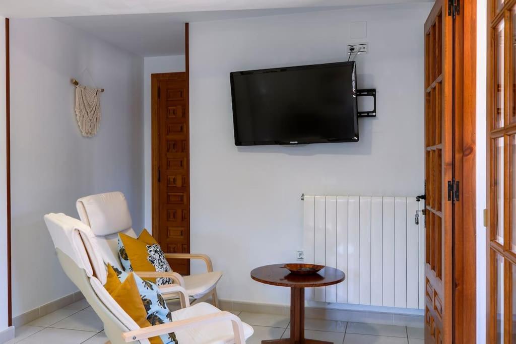 קסטילו דה חאקה Casa Feli - Apartamento Con Jardin Privado En Los Pirineos מראה חיצוני תמונה