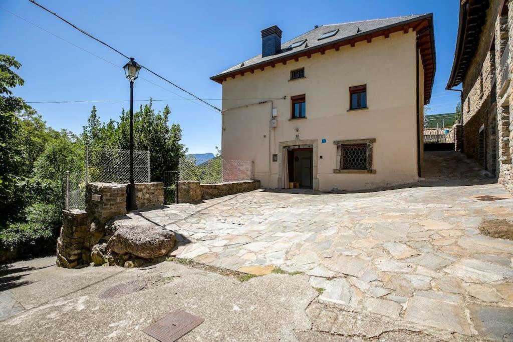 קסטילו דה חאקה Casa Feli - Apartamento Con Jardin Privado En Los Pirineos מראה חיצוני תמונה